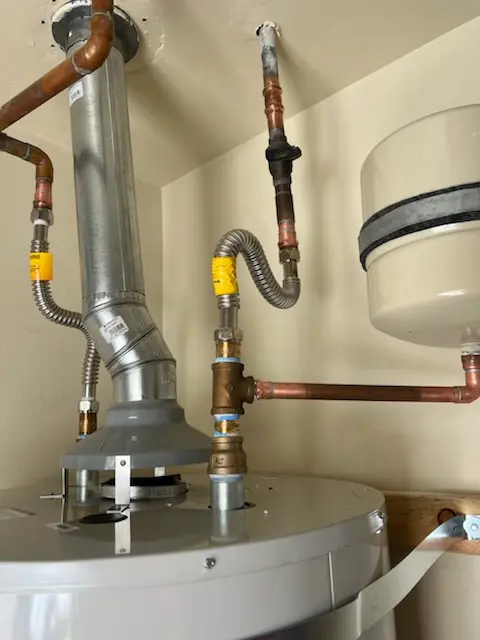 Water heater installation and plumbing repair in Elwood Park